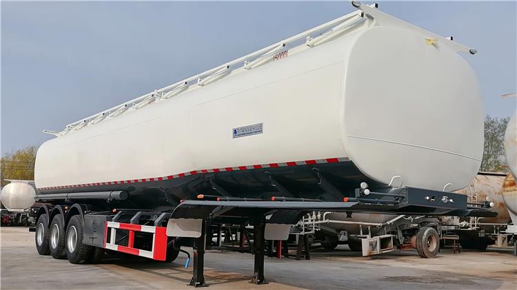 Tri Axle 42000 Liters Fuel Tanker Semi Trailer for Sale In Ghana