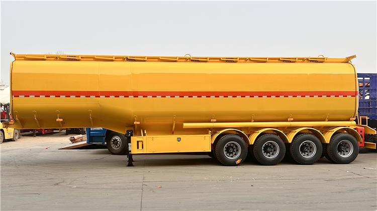 4 Axle 50000 Liters Petroleum Tanker Trailer for Sale In Dominica