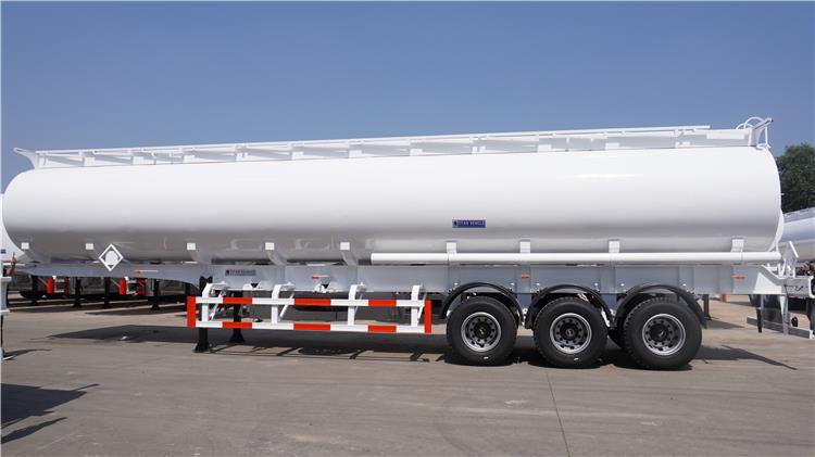 45000 Liters Palm Oil Tanker Trailer for Sale in Botswana