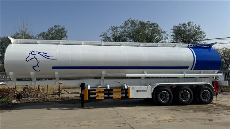 Palm Oil Stainless Steel Tri-Axle 45000 Liters Oil Transport Tanker Trailers for Sale in Mauritius