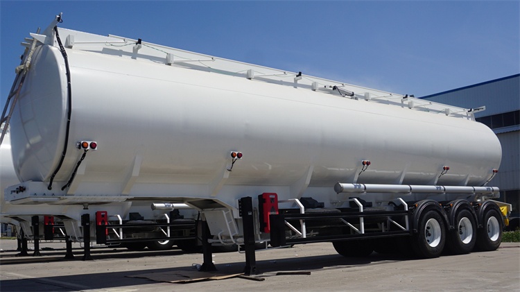 Heavy Fuel Tanker Semi Trailer for Sale in Ghana | Semi Tanker Trailer Manufacturer