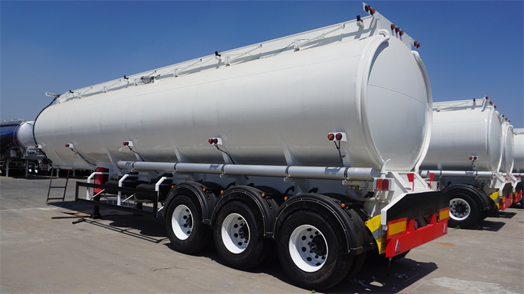 Heavy Fuel Tanker Semi Trailer for Sale in Ghana | Semi Tanker Trailer Manufacturer