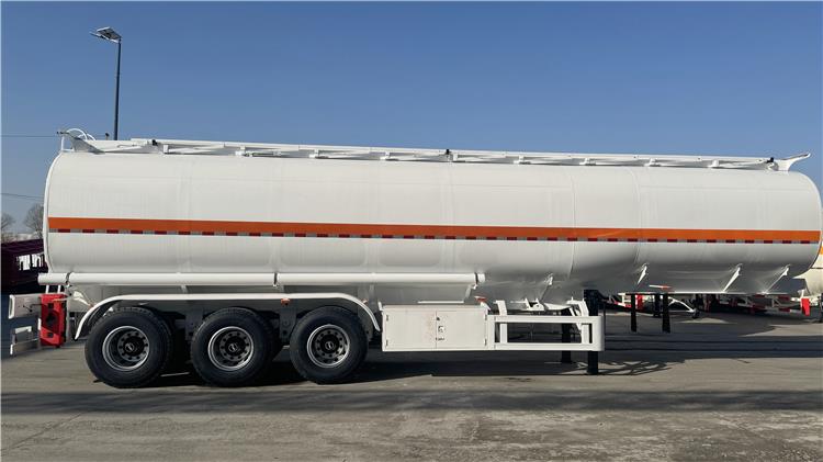 45000 litres Crude Oil Tanker Semi Trailer for Sale In Mali