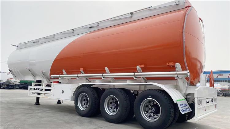 45,000 Liters Fuel Tanker Semi Trailers for Sale In Guyana